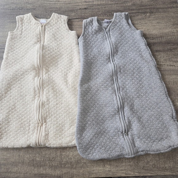 Hanna Andersson Other - Hanna Andersson 2 Pack Quilted Sleep Sacks Gray Oatmeal 6-18mon
